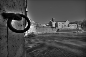 isola tiberina bianco e nero hdr tevere gancio-marioiscra