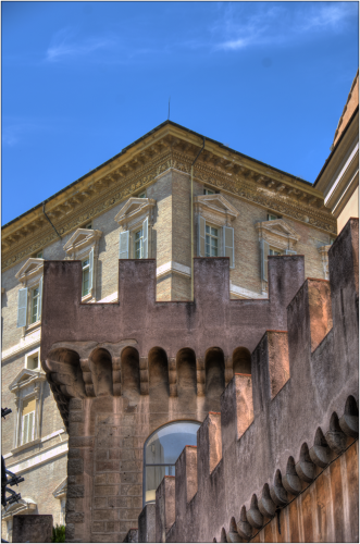 passaggio con torre hdr colore roma-marioiscra