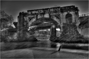ponte rotto bianco e nero hdr roma-marioiscra