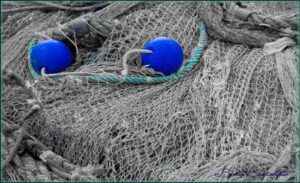 rete con galleggianti hdr colore blu