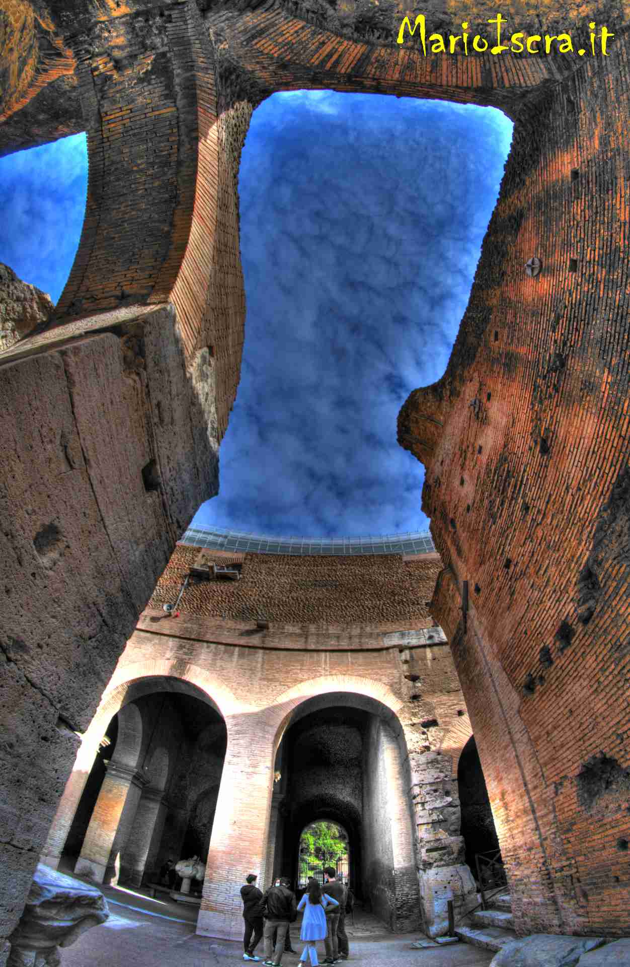 arco colosseo veduta in alto