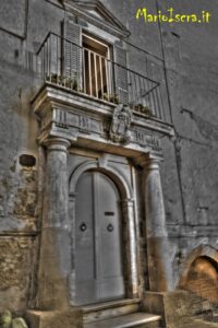 cori particolare portone