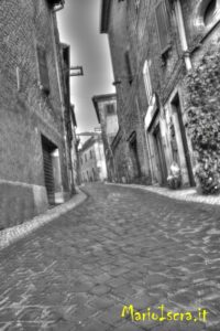 veduta vicoli di cori dal basso
