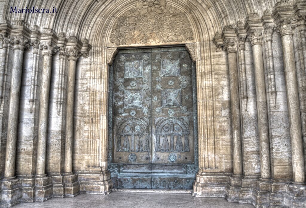 portone santo